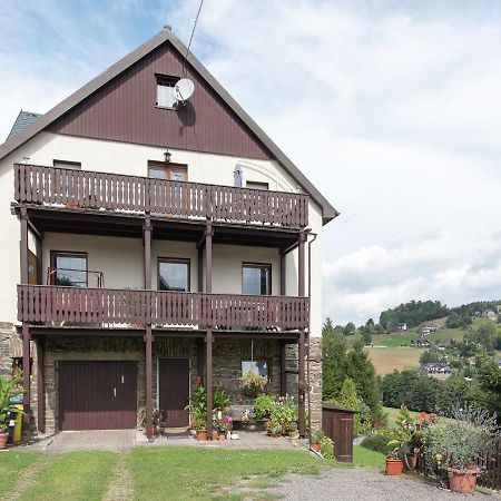 Cozy Apartment In Ore Mountains With Balcony Breitenbrunn  Exteriér fotografie