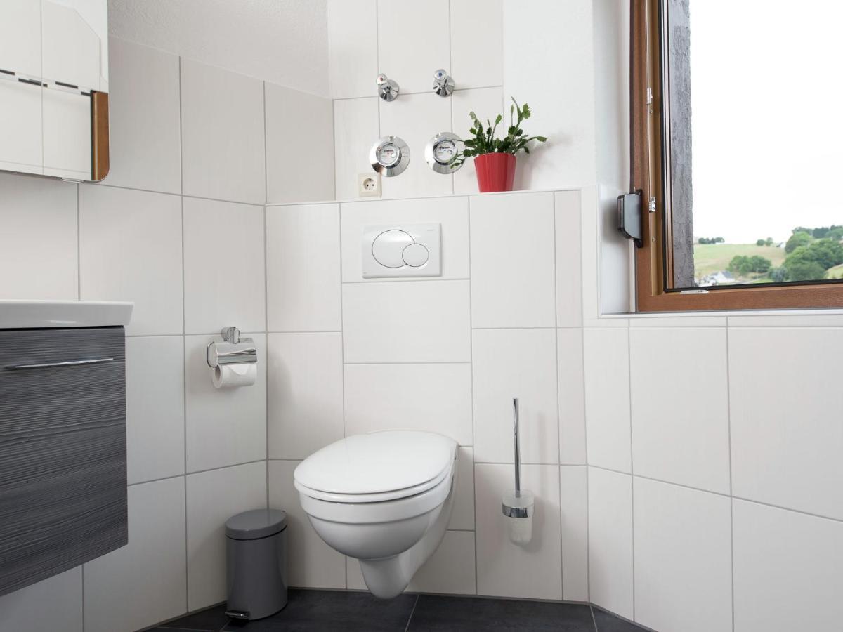 Cozy Apartment In Ore Mountains With Balcony Breitenbrunn  Pokoj fotografie