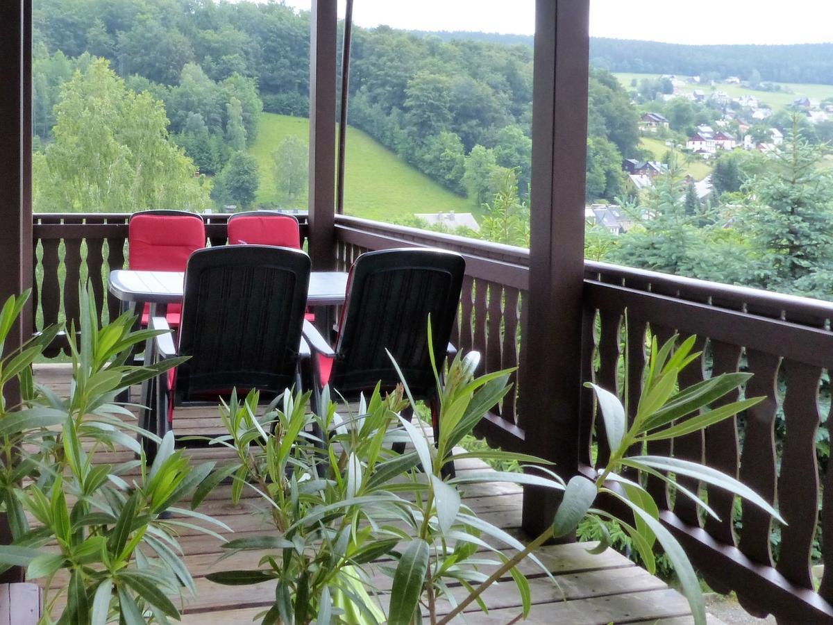 Cozy Apartment In Ore Mountains With Balcony Breitenbrunn  Exteriér fotografie